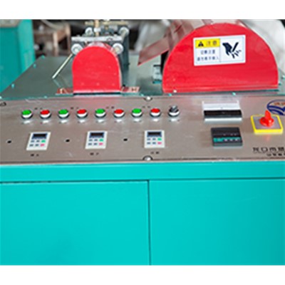 塑料片材機(jī)和發(fā)泡片材機(jī)是一樣的嗎？